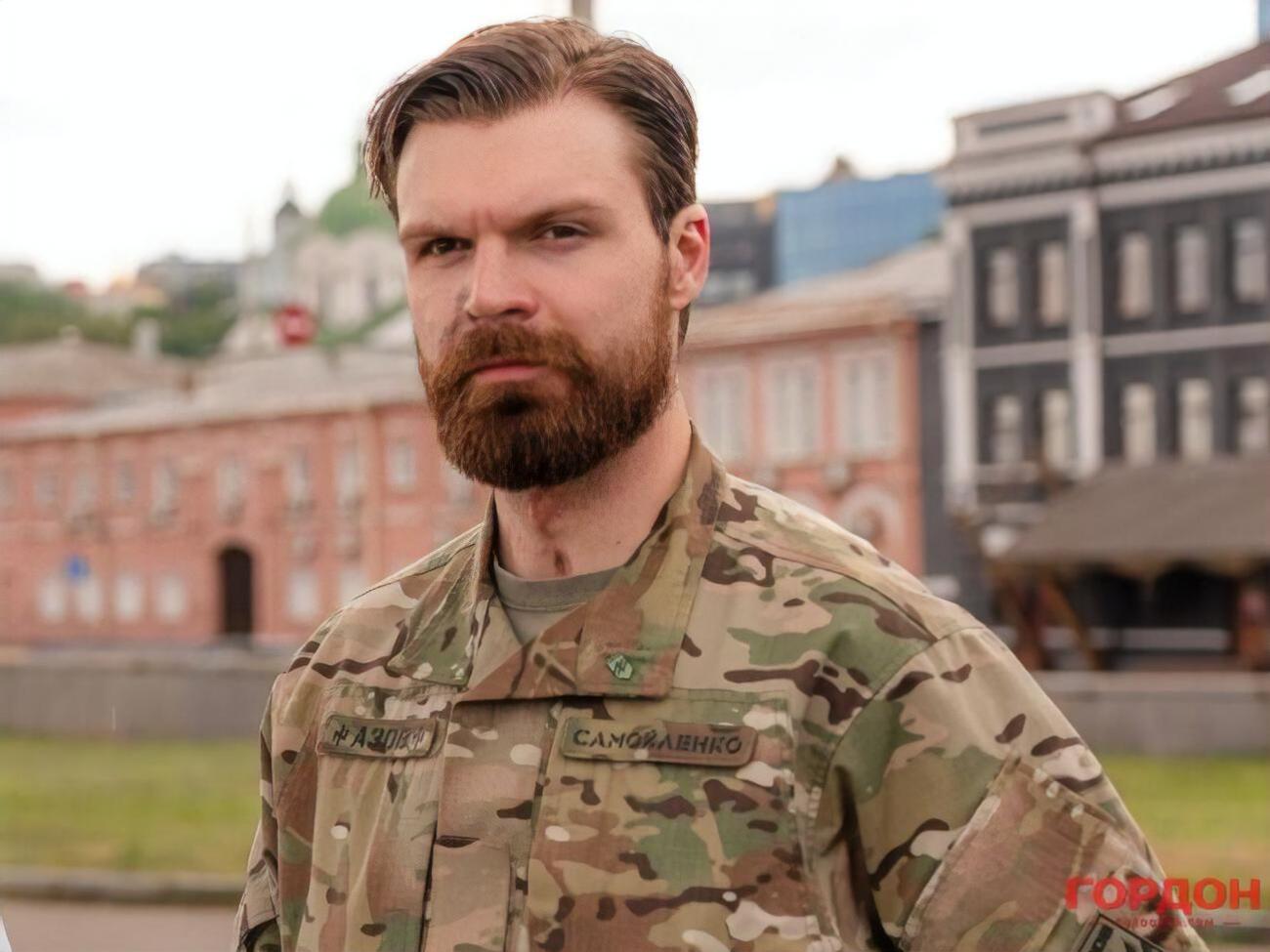 Смойленко об организации работы "Азова": Это выходит из соображений, что такое система управления и что в этой системе важно. Огромную роль в этом отыгрывает непосредственно наш командир Редис