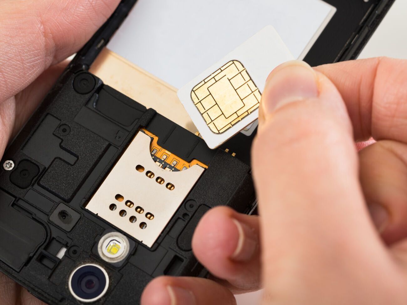 Россия использует электронику из ввезенной в страну бытовой техники для производства ракет, сообщали в украинской разведке