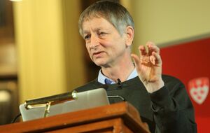 Хинтон заявил, что сожалеет о своей проделанной работе в области ИИ