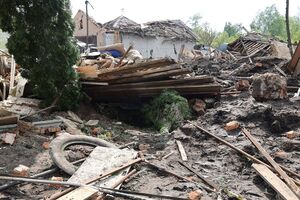 Снаряди окупантів зруйнували кілька житлових будинків