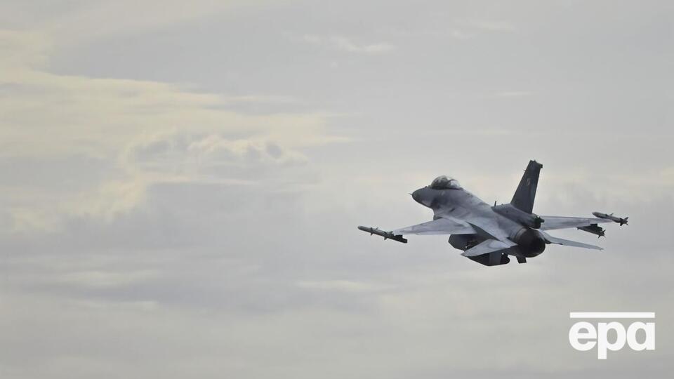 Министр обороны поблагодарил западных коллег за решение по поводу F-16
