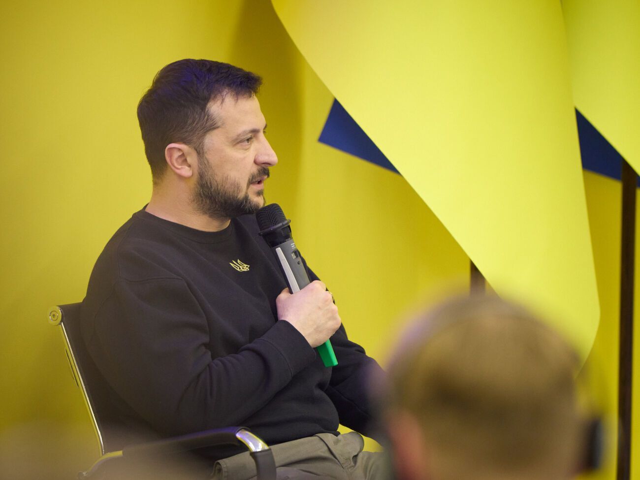 В Польше заявили, что Зеленскому следует "взять больше ответственности"