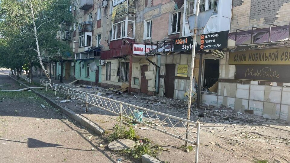 Унаслідок російського обстрілу Торецька пошкоджено житлові будинки, цивільні об'єкти, зокрема лікарню, розповів голова Донецької ОВА
