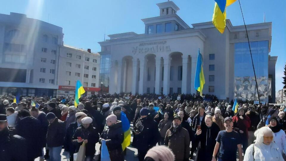 Клочко: В городе развешиваются сине-желтые ленты, размещаются в людных местах листовки