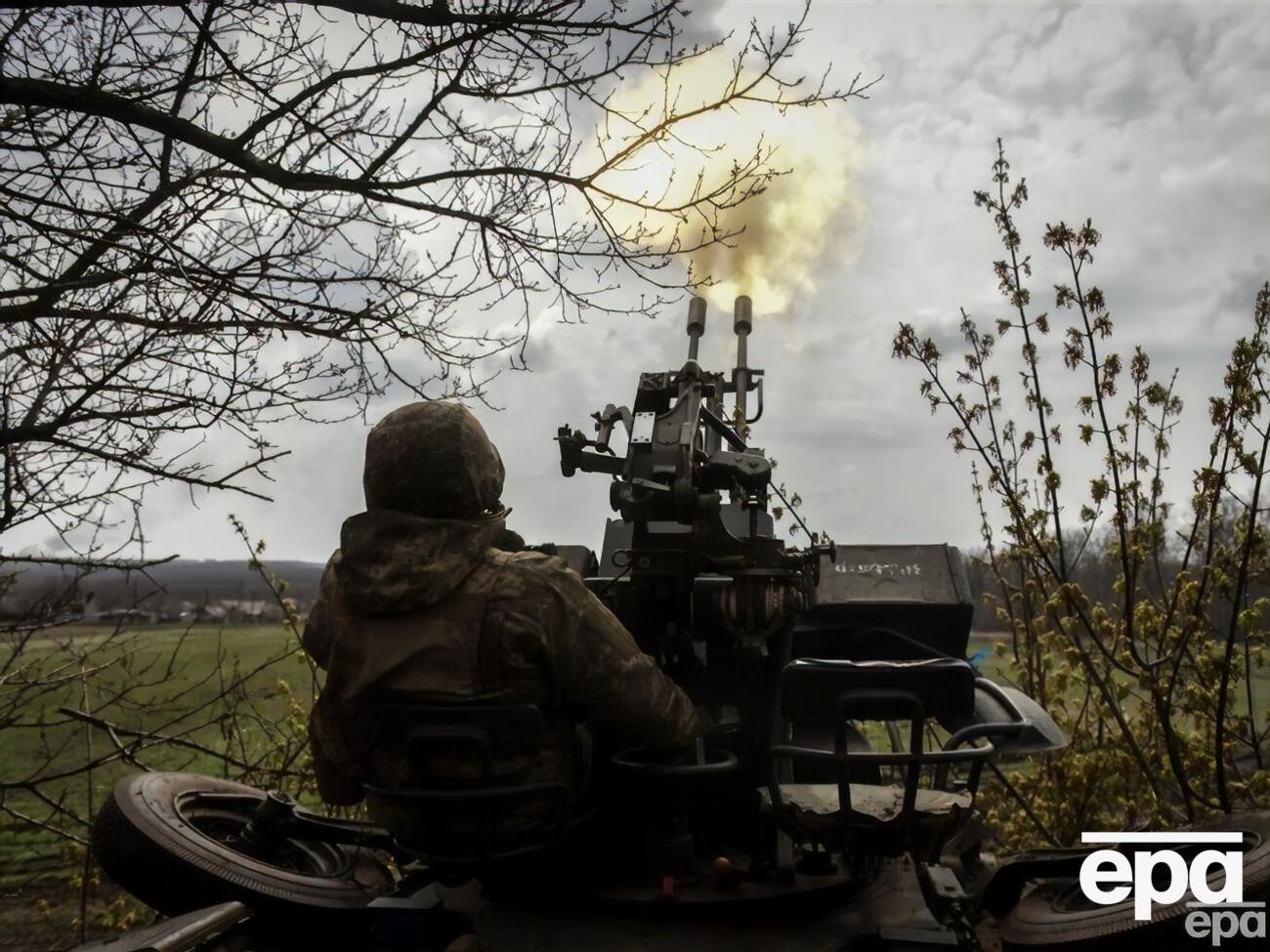 Украинские военные не дают оккупантам полностью захватить Бахмут