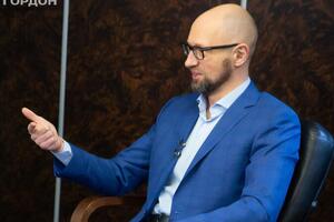 Яценюк: Мерзотникам на кшталт усіх російських пропагандистів треба міняти памперси