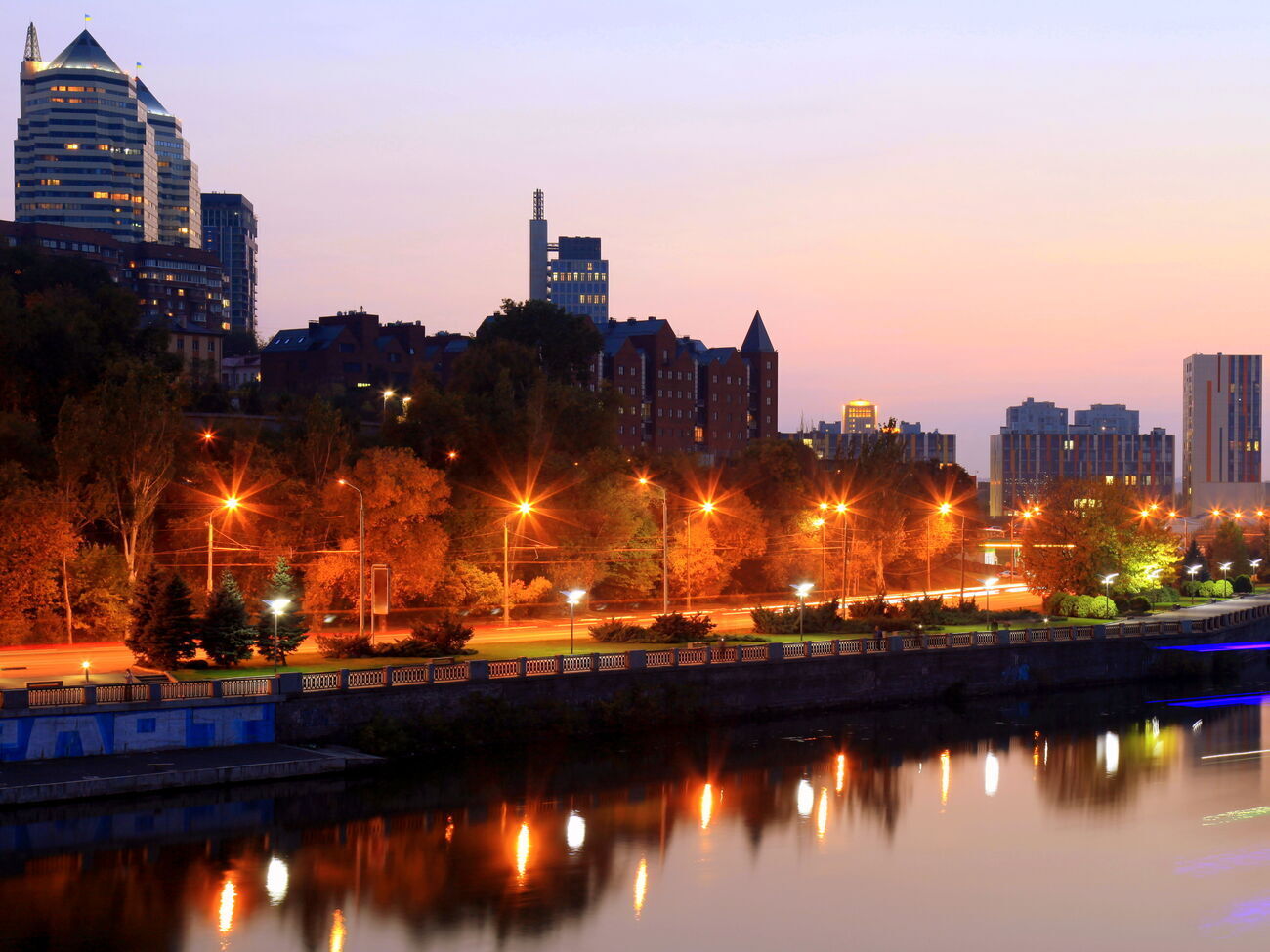 У Дніпрі приблизно о 3.00 чули вибухи