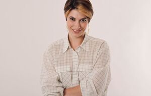 В поездах должна быть полиция, а не женские вагоны. Ведь сейчас единственный, кто может попытаться остановить преступника, это 50-летняя проводница тетя Люба