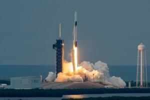 Запуск состоялся со стартового комплекса в Космическом центре Кеннеди NASA (штат Флорида)