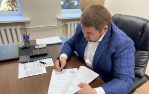 Сейчас Бандура, по данным ГБР, скрывается на оккупированной территории Украины, он объявлен в розыск