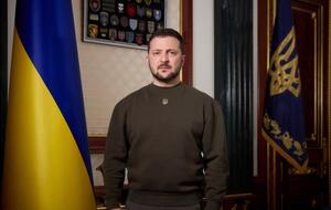 Зеленский заявил о подготовке к активной дипломатии в ближайшие недели, одна из целей которой – обеспечение украинских защитников всем необходимым