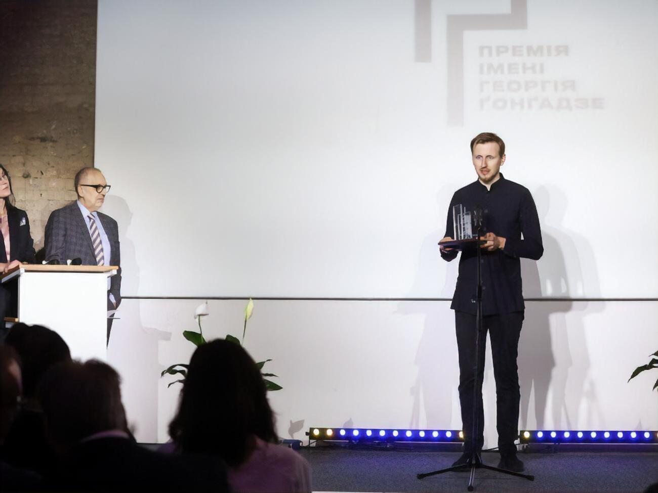 В 2016 году Логвиненко основал Ukraїner