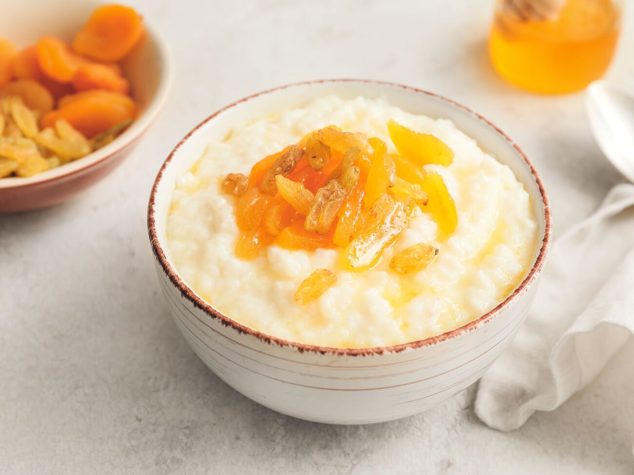 Перед приготуванням рис необхідно промити тричі