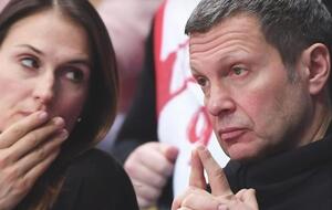 Розслідувачі стверджують, що Соловйов був у США, коли там народжувала Абросимова