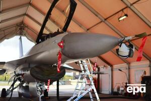 Робота над переданням F-16 Україні стала пріоритетом для США, запевнили в Держдепі