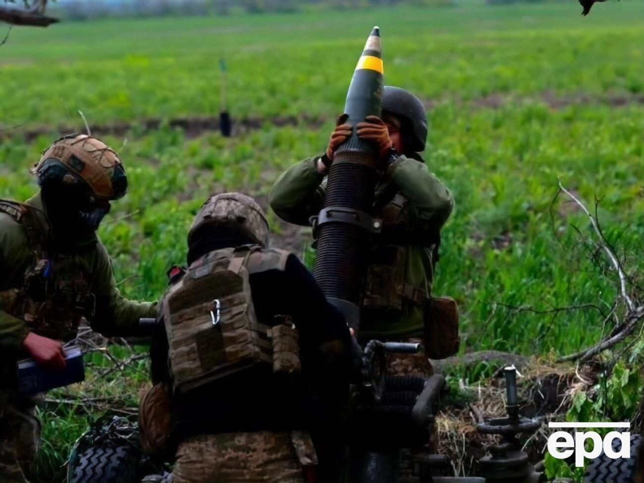 Украинская артиллерия выполняет огневые задачи, помогая силам обороны сдерживать российских оккупантов