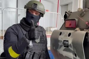 Ура тем россиянам, которые реально воюют против путинского Мордора! Они имеют право сказать: "Мы хотя бы попробовали, а вы?" А нам придется стоять с понурыми, потасканными по европейским кабакам рожам