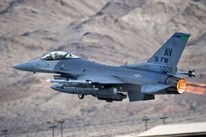 Украине нужно не менее двух-трех эскадрилий F-16, заявляли в Минобороны