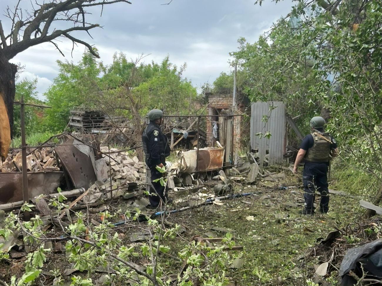 У Вовчанську внаслідок російського обстрілу пошкоджено приватні будинки, розповіли в поліції Харківської області