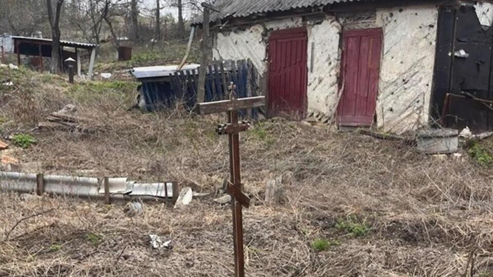 Люди погибли во время временной оккупации села россиянами, отметили прокуроры