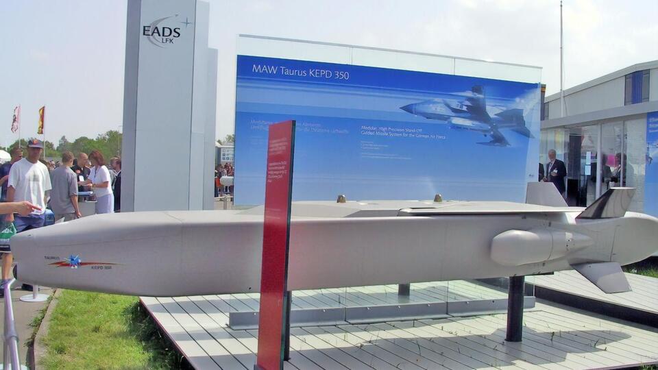 Крилаті ракети TAURUS мають дальність до 400–500 км