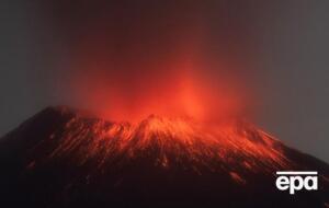 Через активність вулкана в Мексиці затримують авіарейси