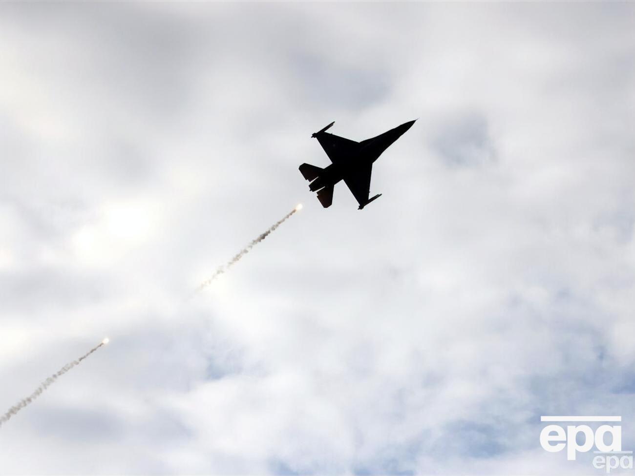 Українські пілоти проходитимуть навчання на F-16