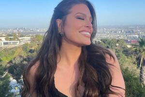 Грэм продемонстрировала фигуру