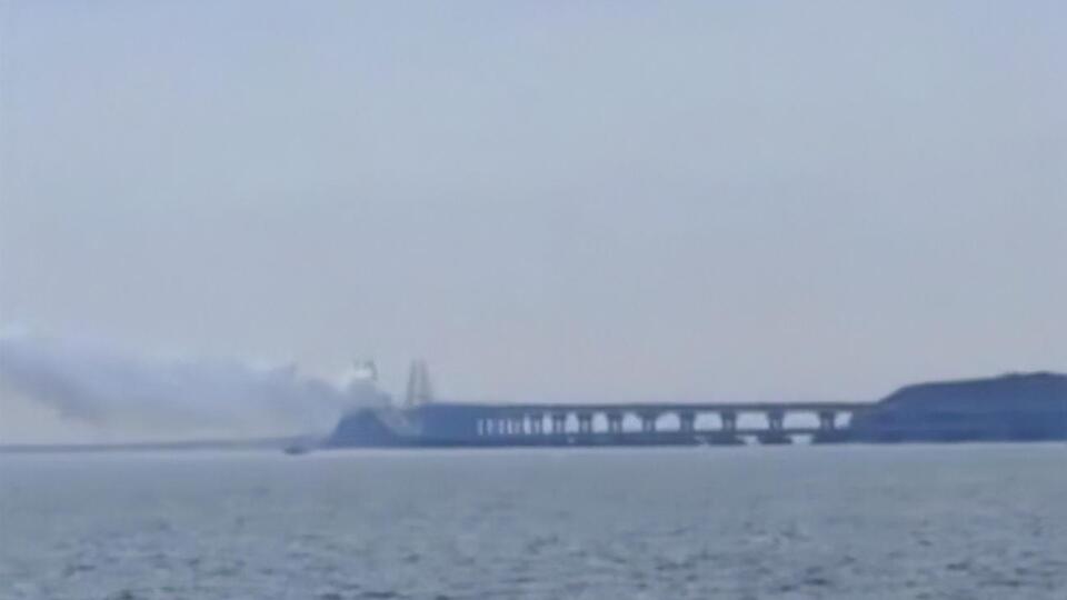Учения в районе моста проводит якобы Росгвардия