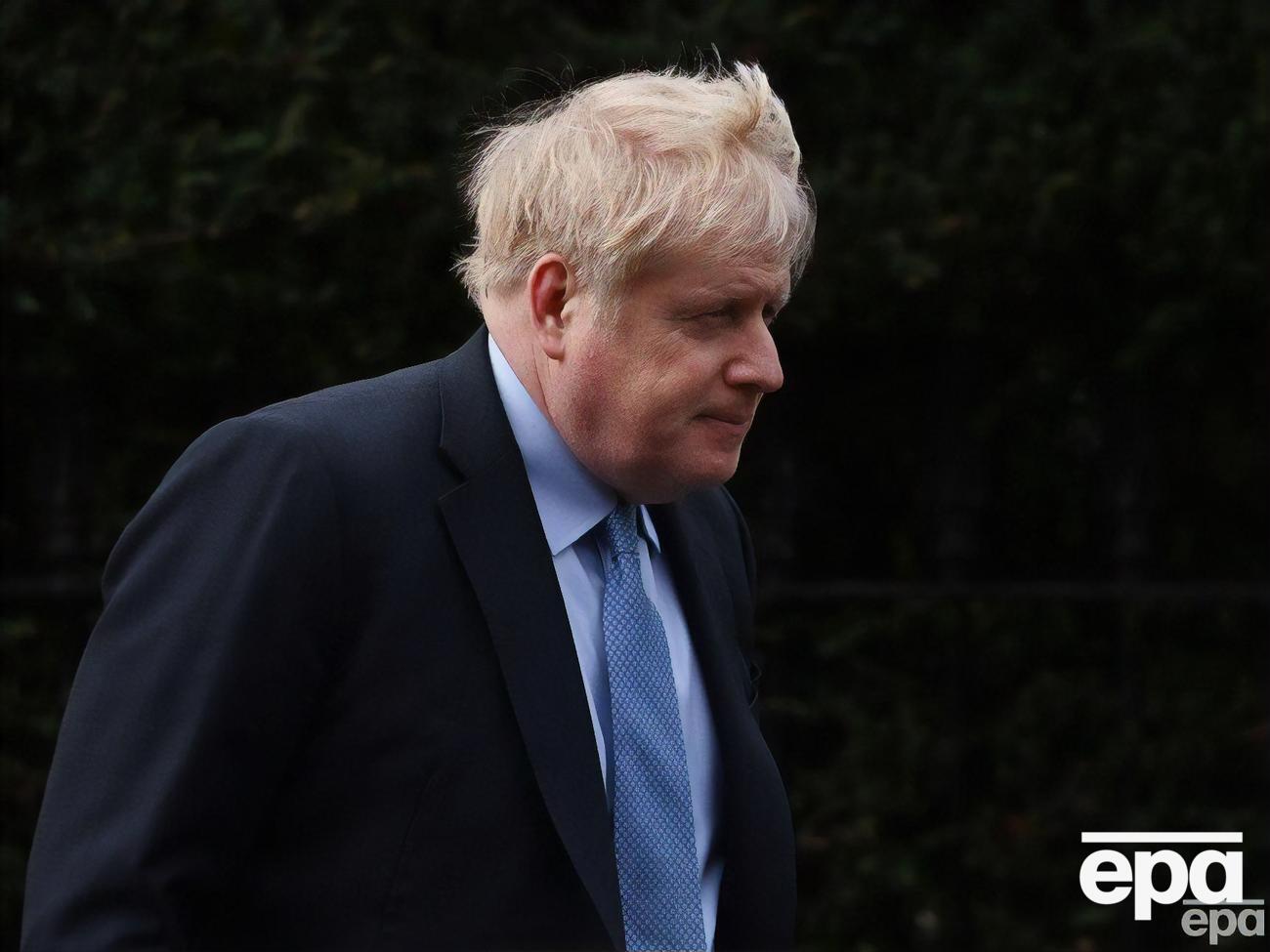 Поліція перевіряє інформацію про ймовірні нові порушення Джонсоном карантину