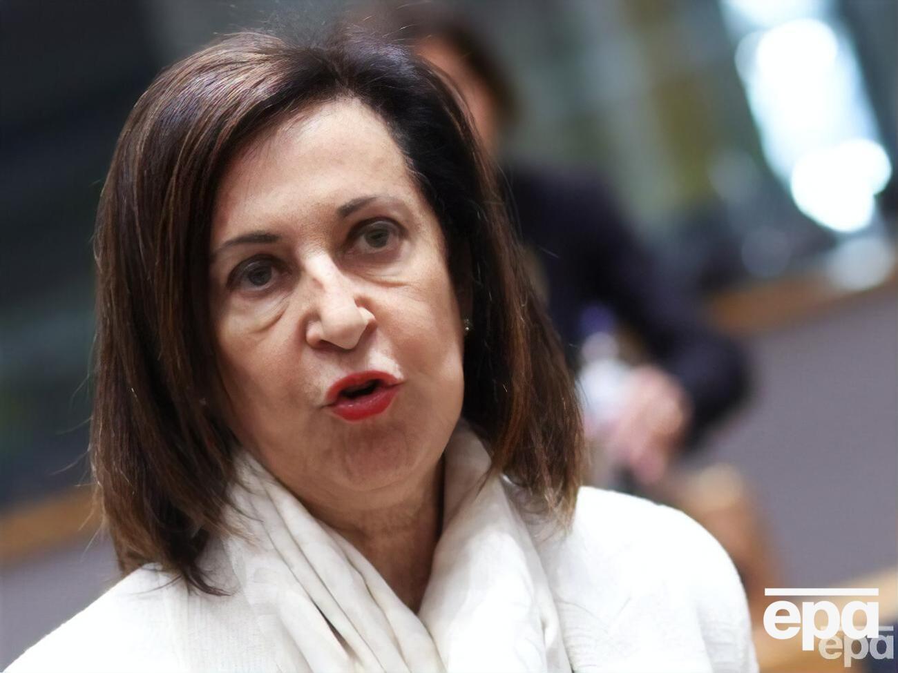 Испания демонстрирует "непоколебимую поддержку" Украине, отметила Роблес