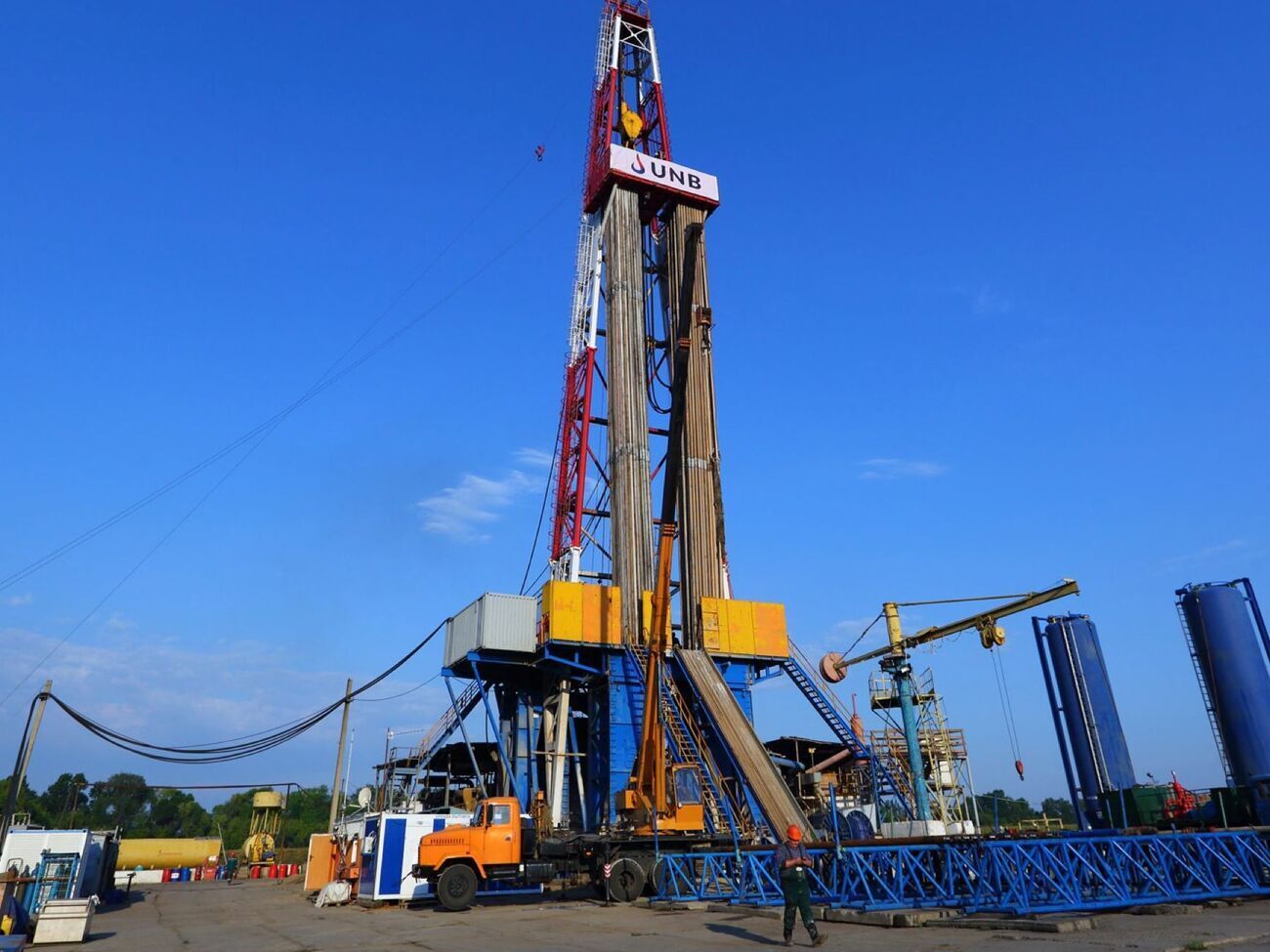 "Укрнафтобуріння" передали "Укрнафті"