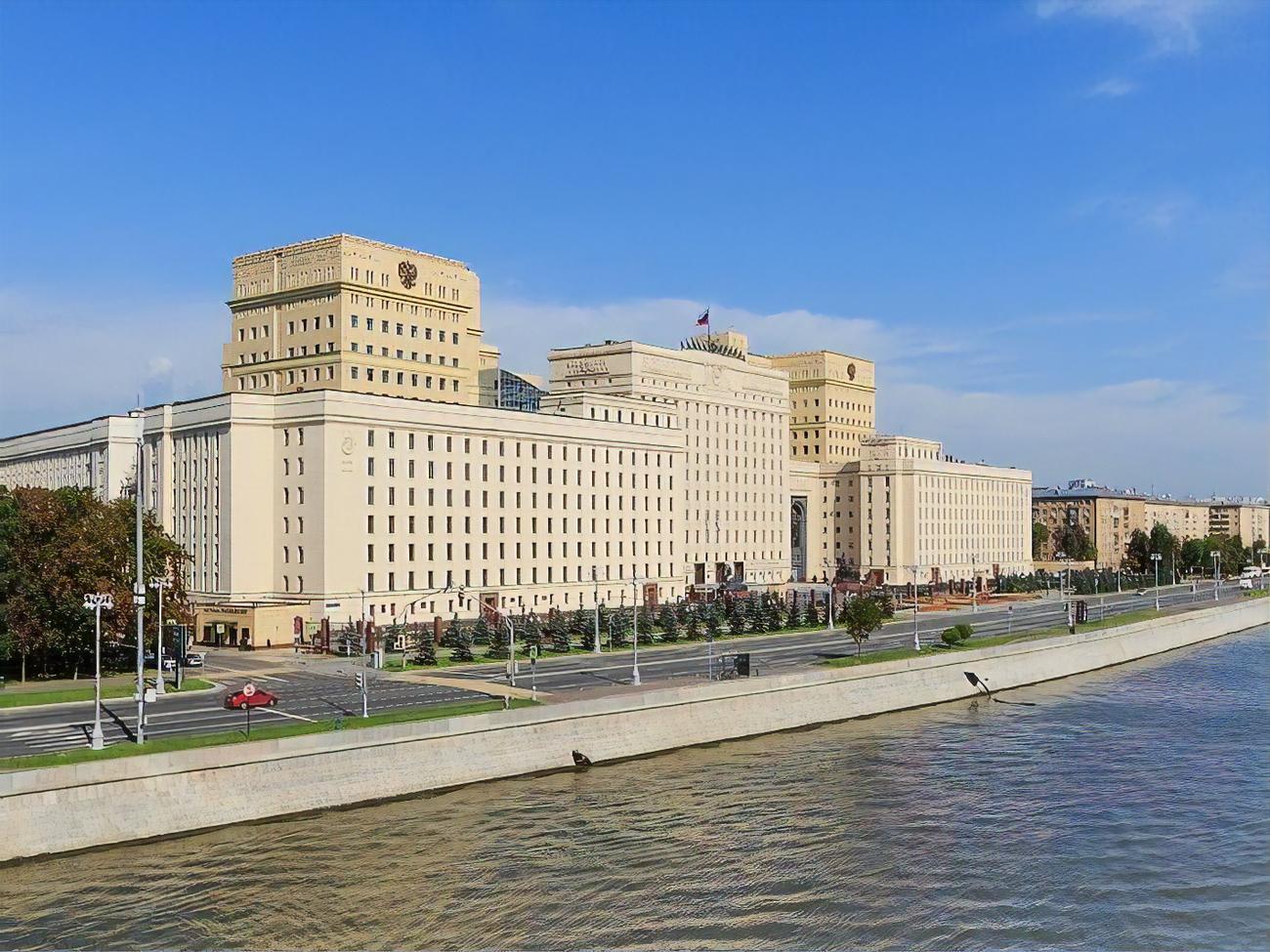 У здания минобороны РФ был пожар