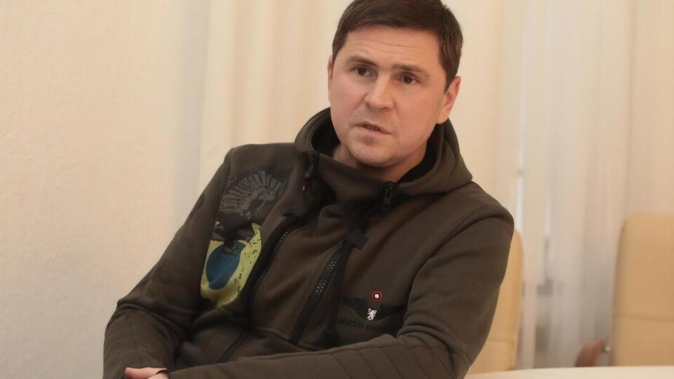 Подоляк: Інтенсивне знищення логістичного забезпечення противника – це також контрнаступ