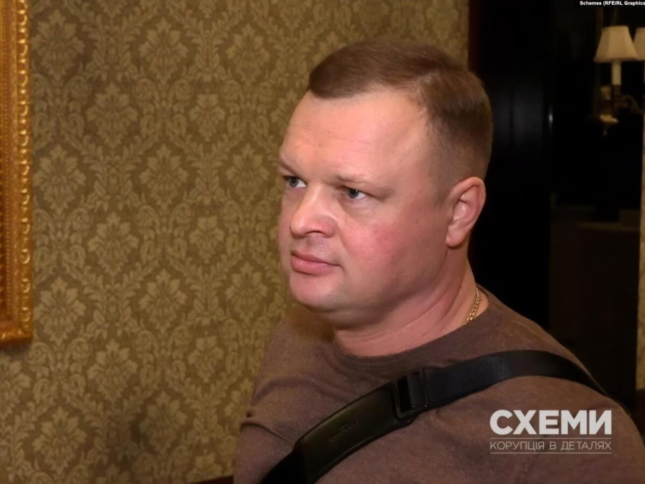 Наумюк говорит, что у его отца и брата было российское гражданство, от которого они отказались