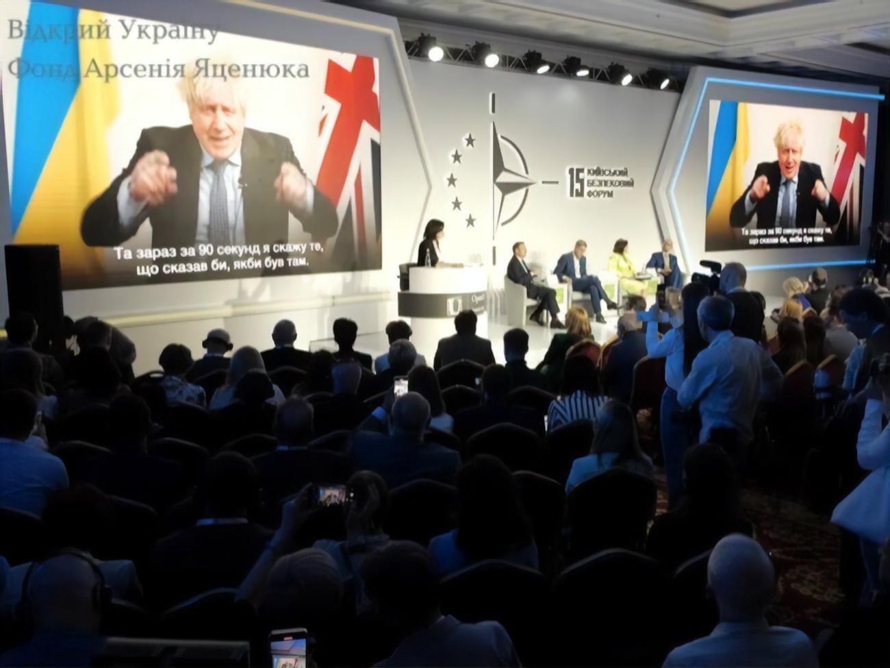 Джонсон: Перед будь-якими переговорами ця війна має закінчитися &ndash; і закінчитися перемогою українського народу, вигнанням путінської армії і припиненням його варварських спроб захопити українську територію