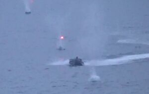 Про атаку на корабель трьох безпілотних катерів уранці 24 травня поінформувало міноборони РФ