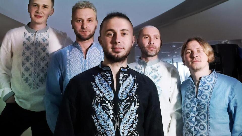 Фронтмен группы "Антитіла" Тополя: В видео мы хотели еще раз показать, чем на самом деле является армия страны-агрессора. Это существа, обладающие минимумом человеческих черт и качеств