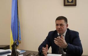 Ексзаступник міністра оборони зазначав в інтерв'ю, що він не підписував тих контрактів, які фігурують у його справі