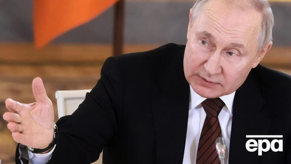 Путін не зміг упевнено стояти на ногах