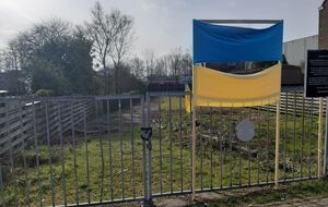 В прошлом году активисты установили украинский флаг на участке Фаассена под Амстердамом