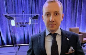 Асееву вручили премию "за непреклонную преданность справедливости, правде и правам человека"