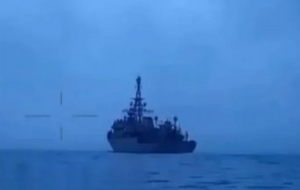 З'явилися нові відеодокази ураження надводним дроном російського корабля "Иван Хурс"