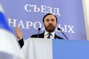 Перше відеозведення легіону "Свобода Росії" з Бєлгородської області засвідчує боягузтво путінських військ. Маючи чисельну перевагу, вони панічно ховалися під парканами
