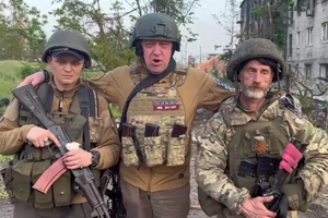 Пригожин отрекомендовал двух своих наемников, которых оставил в помощь регулярной российской армии в Бахмуте