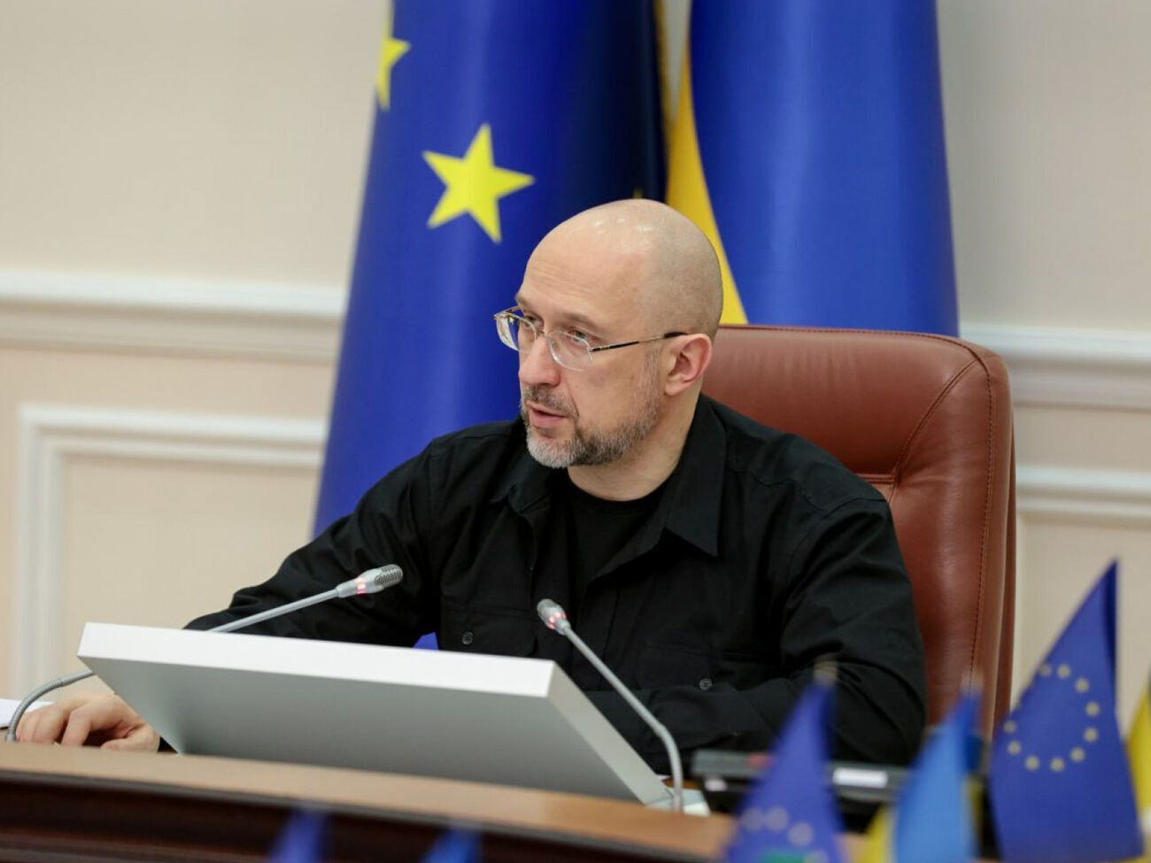 Шмыгаль приветствовал продление экономического безвиза с ЕС