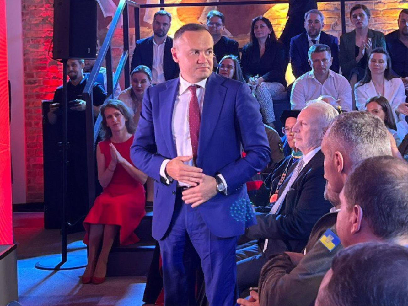 Максим Тімченко: Підтримувати такі освітні проєкти, як AUK, означає допомагати змінювати майбутні покоління українців