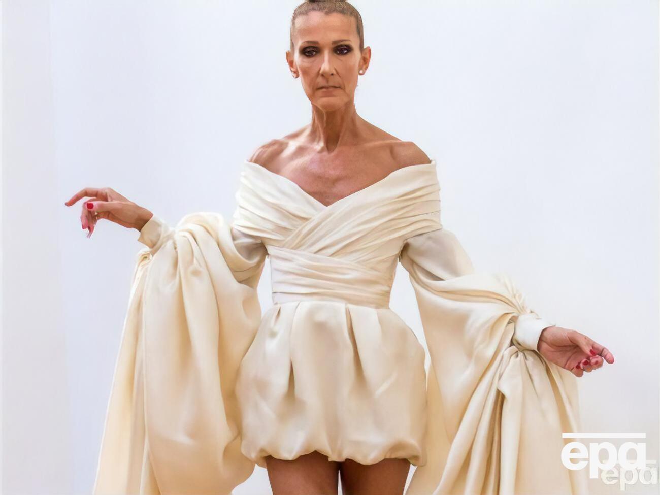 Дион:&nbsp;Я прилагаю все усилия, чтобы восстановить свои силы, но гастроли могут быть очень тяжелыми, даже когда ты готова на все 100%