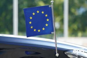 ЄС: Ми рішуче засуджуємо напади на патрулі цивільної місії ЄС у Косові