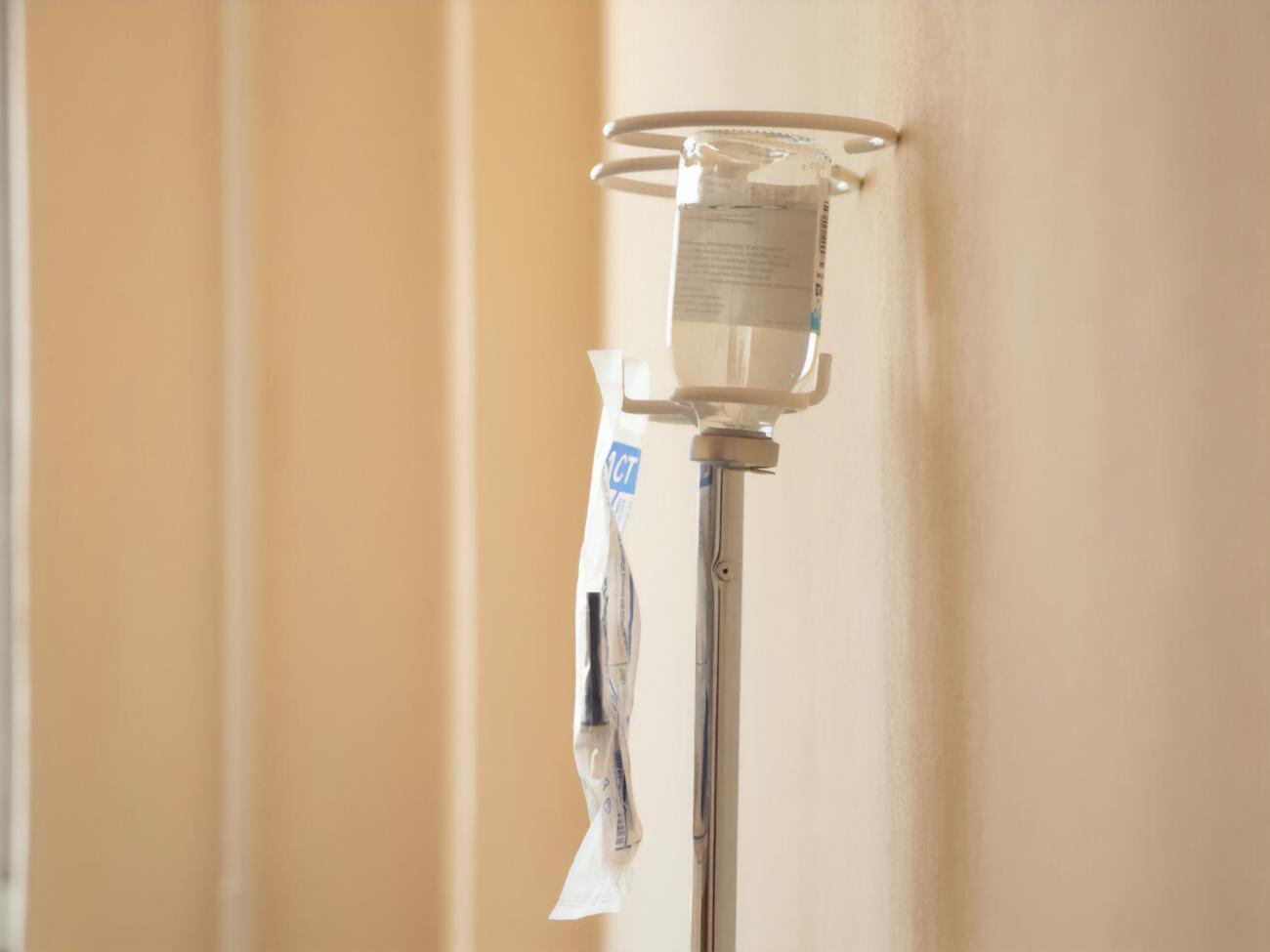 Российские оккупанты используют больницы Луганска для лечения своих раненых